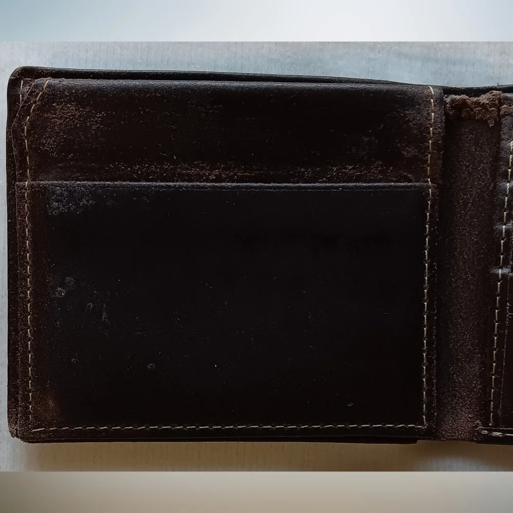 Timberland Men's Wellington Bifold Wallet Dark Brown